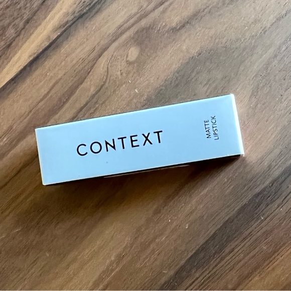 Context matte Lipstick NWT/NIB pretty neutral mauve. Hydrating formula. - Picture 5 of 10